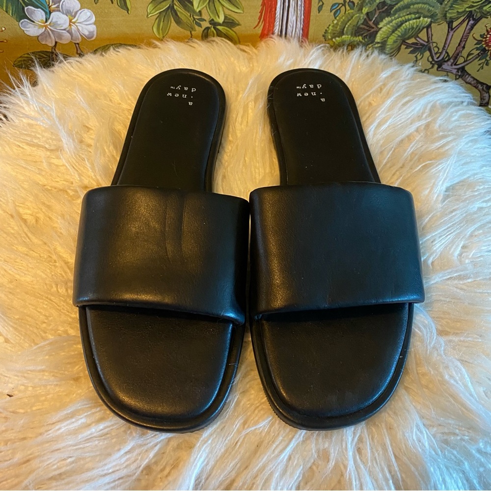 NWOT Black Slip on Flats